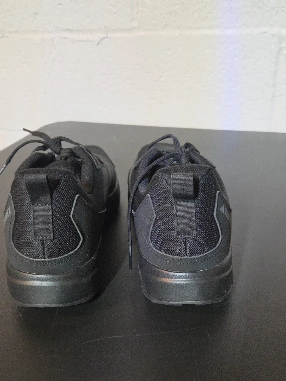 adidas Men's Black Low-Profile Trail Sneakers
